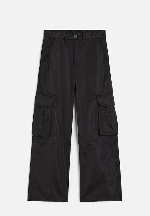 H&M - Wide cargo trousers - black