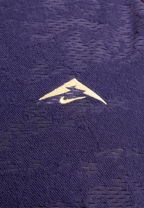 Nike - Trail  Dri-FIT 1/2-zip running top - purple & burgundy