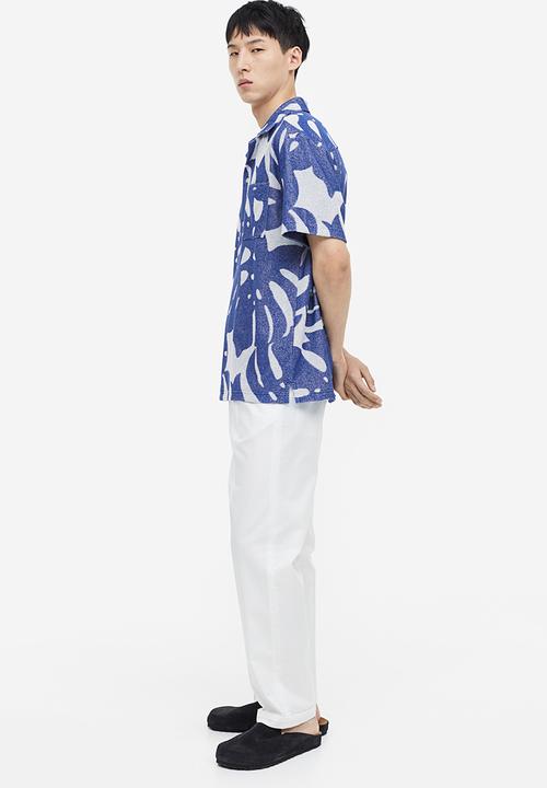 H&M - Regular fit terry resort shirt - blue leaf-patterned