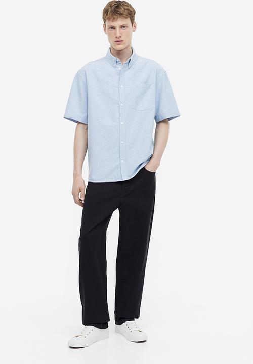 H&M - Relaxed fit short-sleeved oxford shirt - light blue 