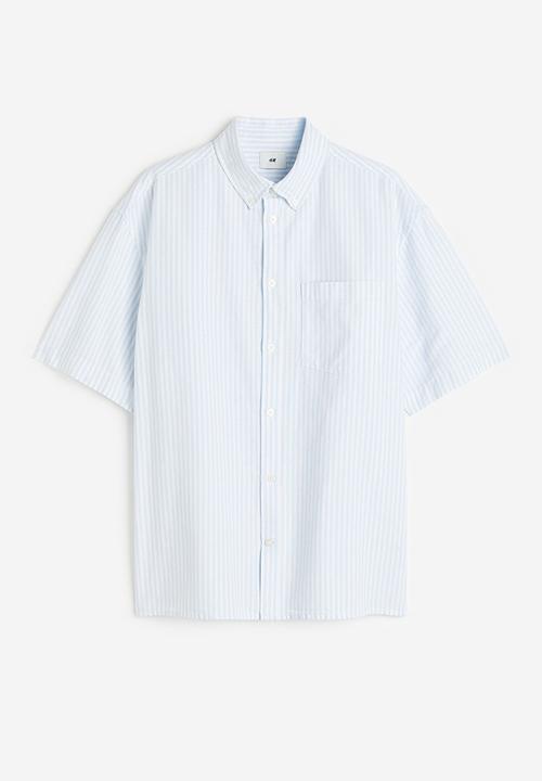 H&M - Relaxed fit short-sleeved oxford shirt - light blue white striped