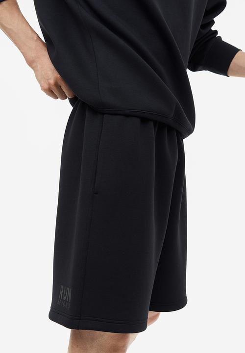H&M - Drymove™ sports shorts - black