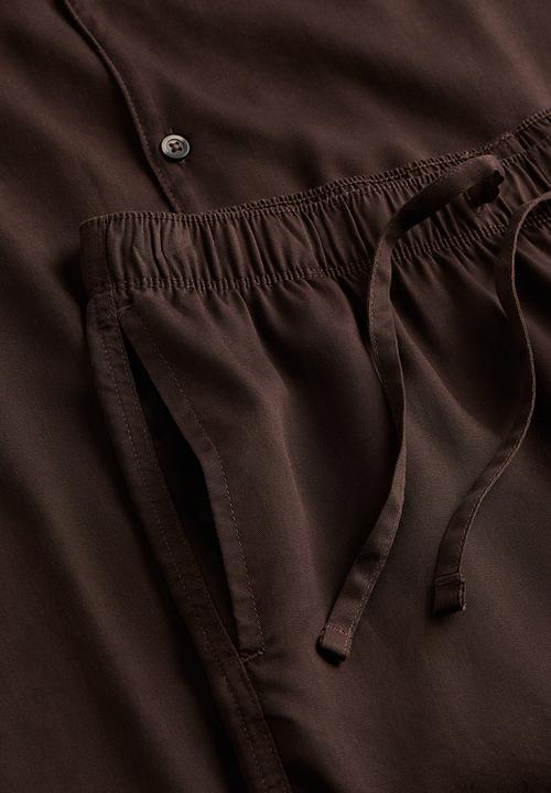 H&M - Regular fit lyocell pyjamas - dark brown