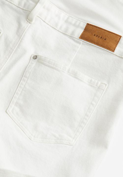 H&M - Mama denim shorts - white