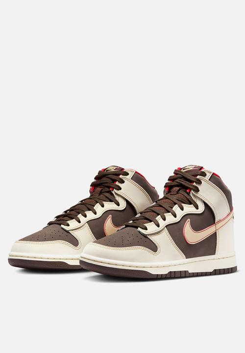 Nike - Dunk High Retro SE