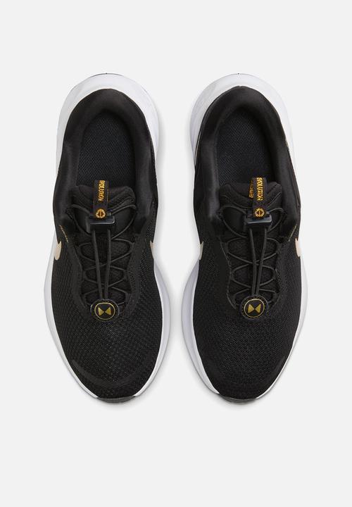 Nike - Revolution 7 Flyease