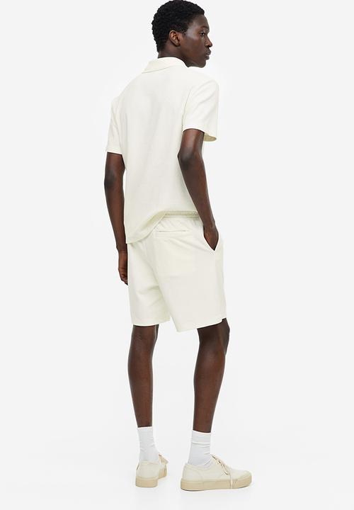 H&M - Regular fit terry shorts - cream