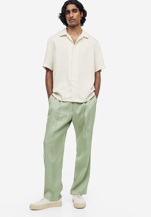 H&M - Regular fit short-sleeved lyocell shirt - beige
