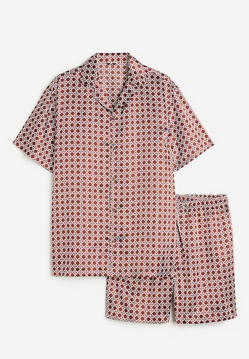 H&M - Regular fit pyjama shirt and shorts - brown patterned