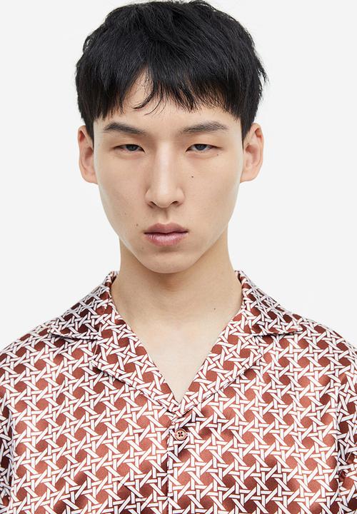 H&M - Regular fit pyjama shirt and shorts - brown patterned