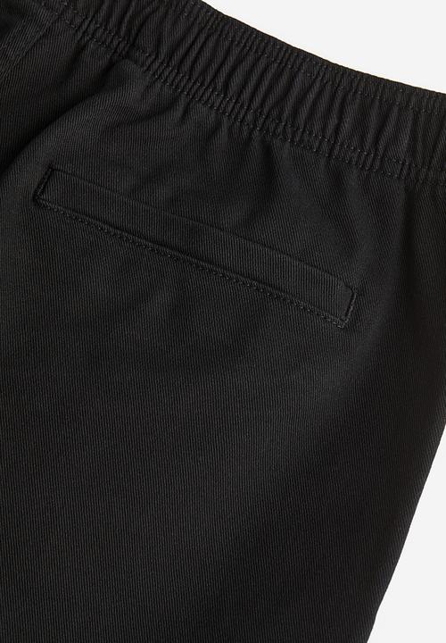 H&M - Relaxed fit cotton shorts - black