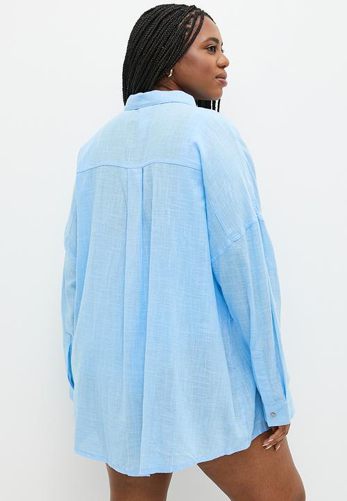 Cotton On - Plus Swing Beach Shirt - Washed Blue Sky