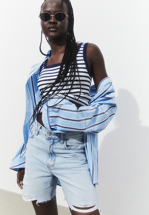 H&M - High waist bermuda shorts - light denim blue