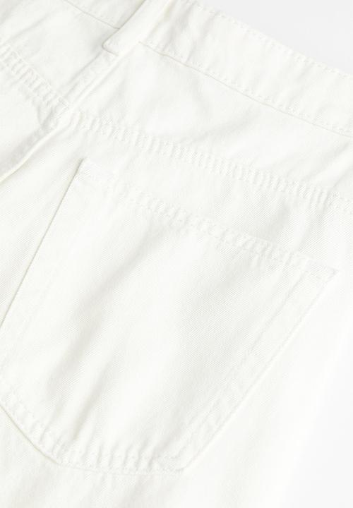 H&M - 90s baggy high jeans - white