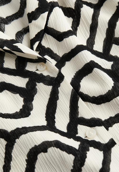 H&M - Oversized resort shirt - natural white patterned 