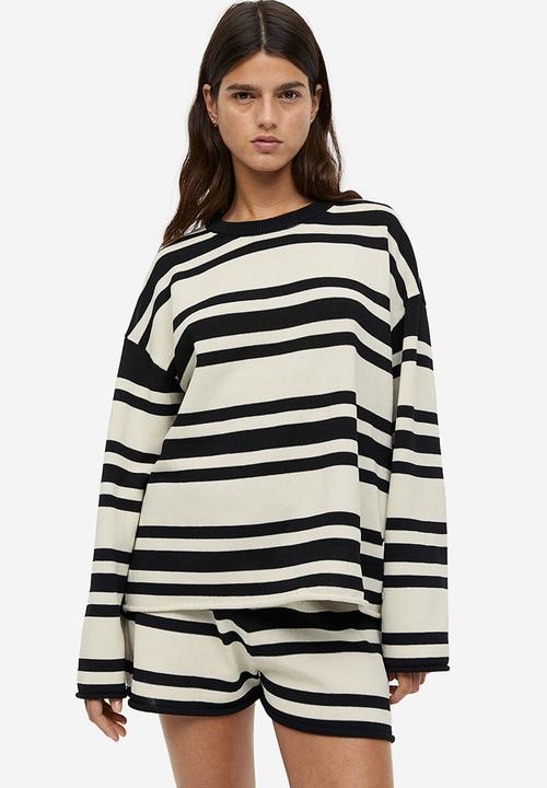 H&M - Fine-knit shorts - cream striped 