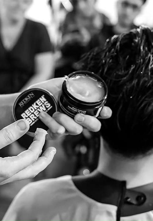 REDKEN - Brews Maneuver Medium Hold & Natural Finish Cream Pomade - 100m