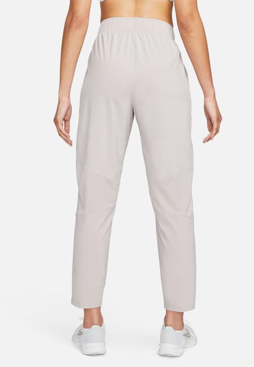 Nike - W Nk Fast Df Mr 7/8 Pant - Lt Iron Ore/Reflective Silv
