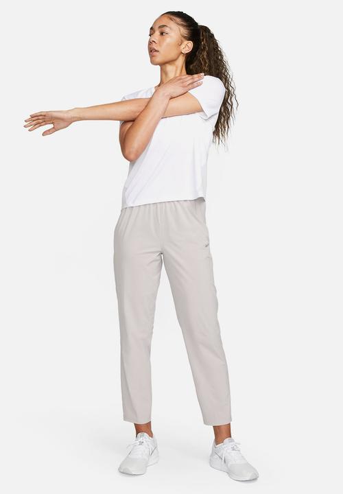 Nike - W Nk Fast Df Mr 7/8 Pant - Lt Iron Ore/Reflective Silv