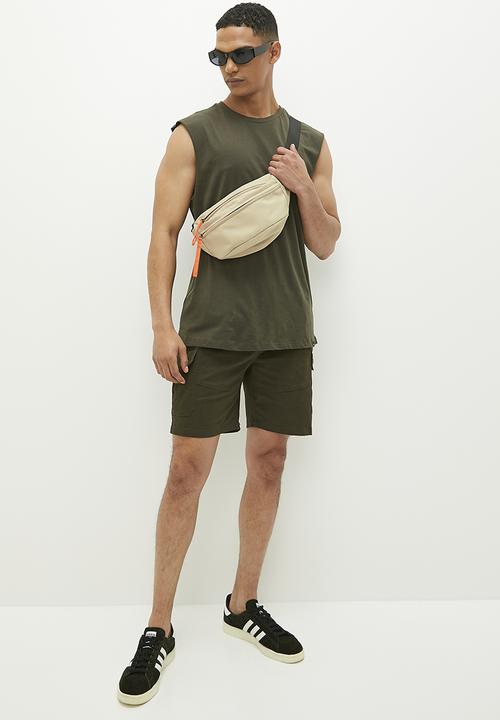 Superbalist - Raw Slv Edge Vest - Khaki