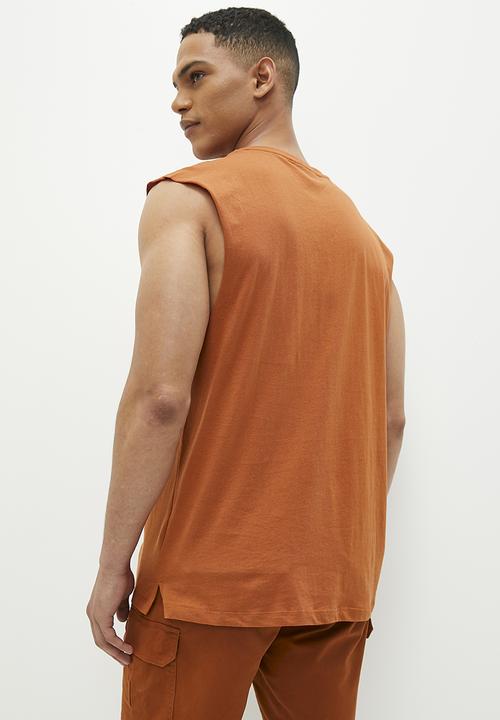 Superbalist - Raw Slv Edge Vest - Rust