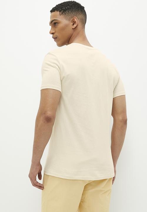 Superbalist - Peace priority graphic tee - ecru