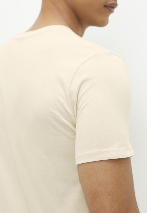 Superbalist - Peace priority graphic tee - ecru
