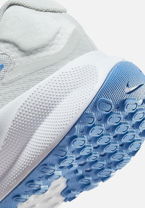 Nike - Revolution 7