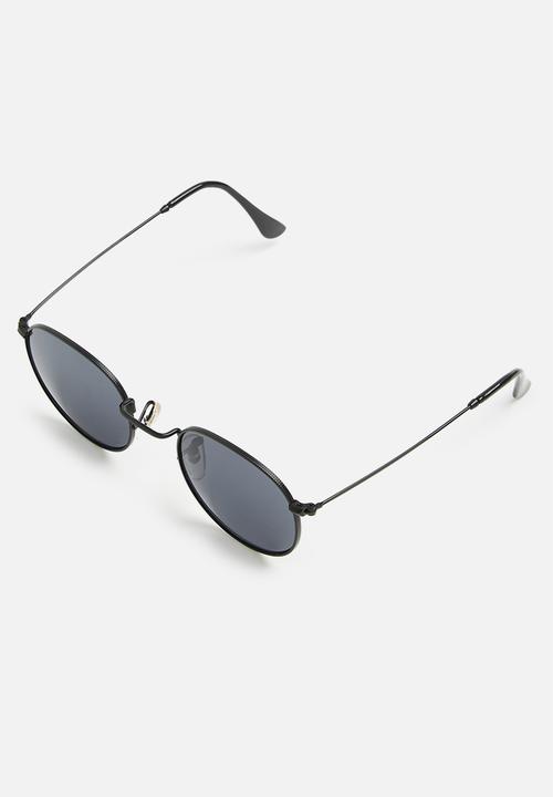 Superbalist - Bradford round frame sunglasses - black