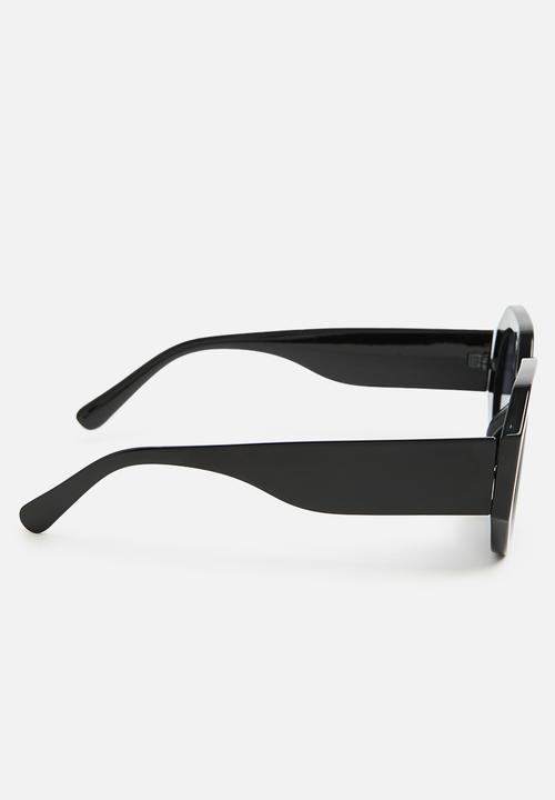Superbalist - Riggs sunglasses - black