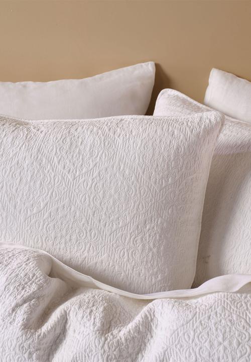 Linen House - Lilou Quilt & Pillowcase Sham set - White