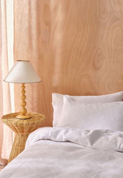 Linen House - Manon bed quilt and pillowcase sham set - white