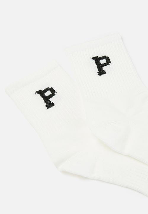 Tessa Design - Alphabet P socks - white/black