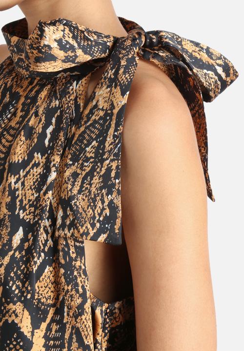 Lavish Alice - High Neck Floaty Crop Top
