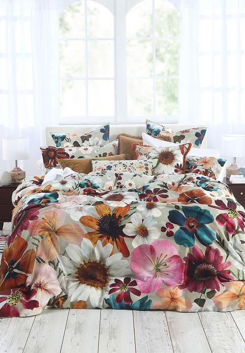 Linen House - Flowerbed MM Duvet Cover Set - Multi