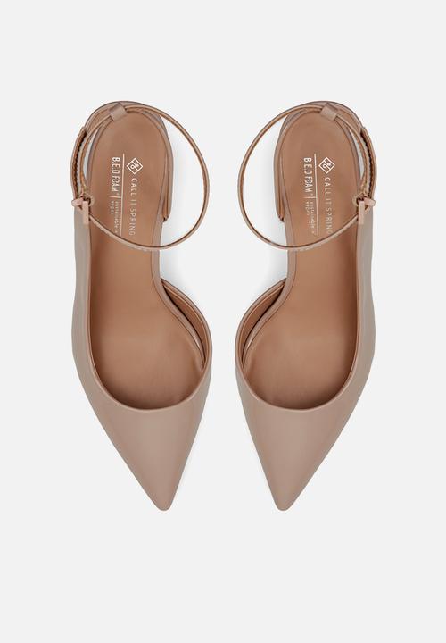 Call It Spring - Kasandra ankle tie court - medium beige
