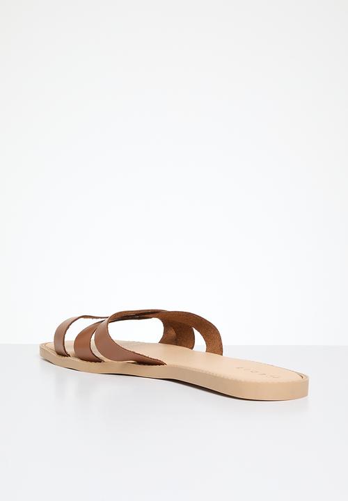 edit - Tara slide - tan