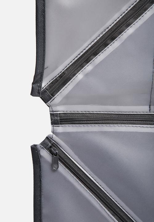 Umbra - Tangram travel organiser