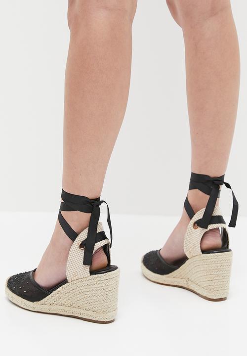 SISSY BOY - Mesh wedge - black