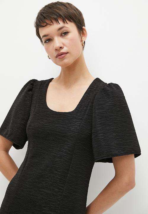 Me&B - Crinkle knit dress - black