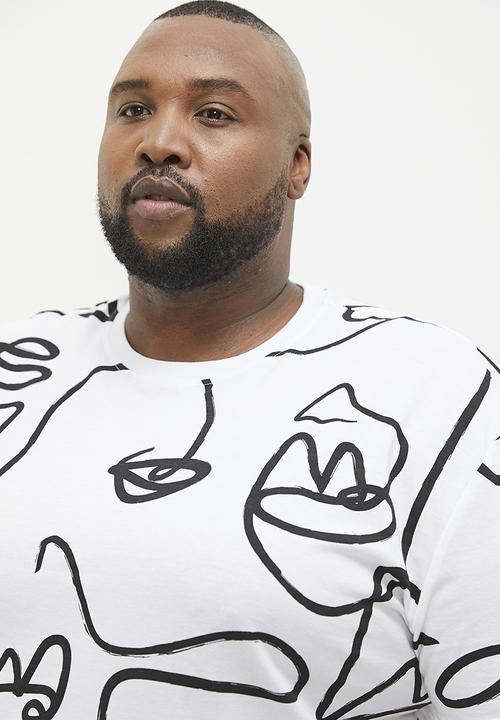 Superbalist - Face all over print tee - black & white