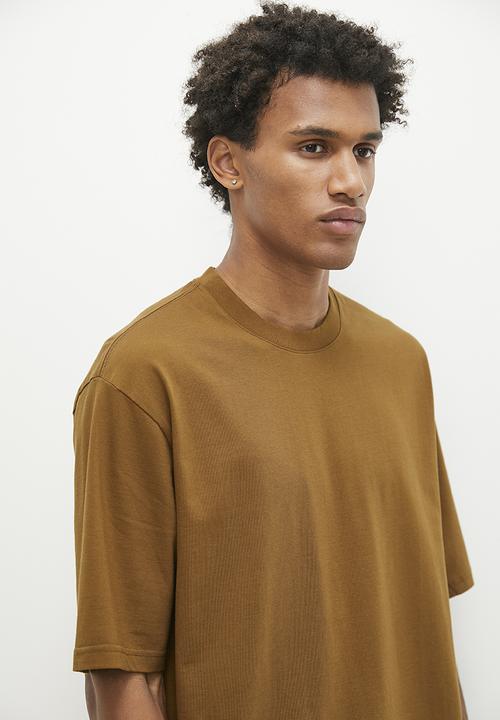 Levi’s® - the half sleeve tee za - monk's robe