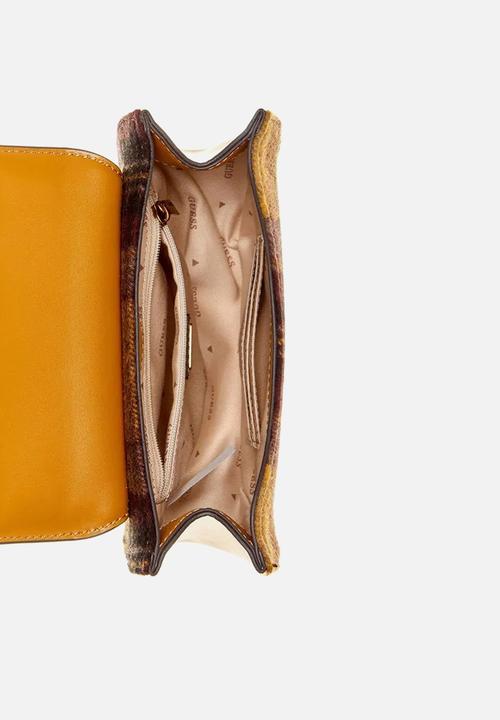 GUESS - Fleet mini saddle crossbody - mustard 