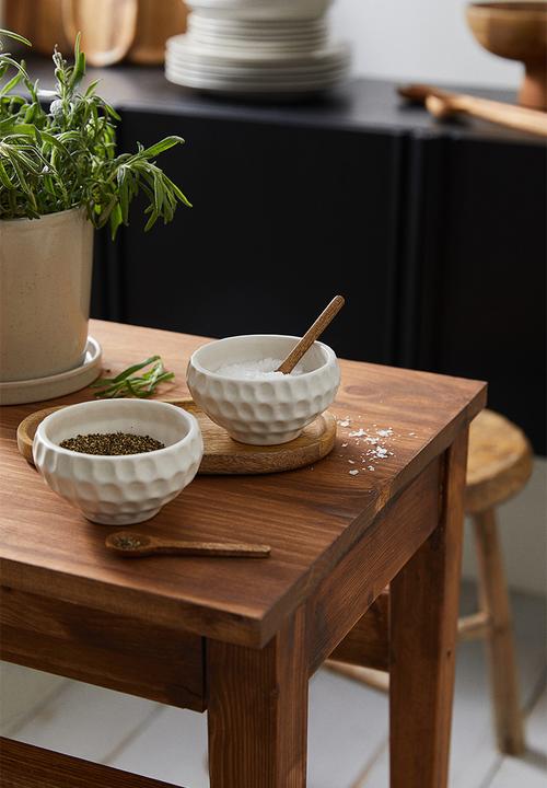 H&M - Stoneware salt and pepper bowls - white