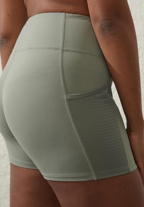 Cotton On - Ultra Luxe Pocket Shortie Short - Dusty Khaki