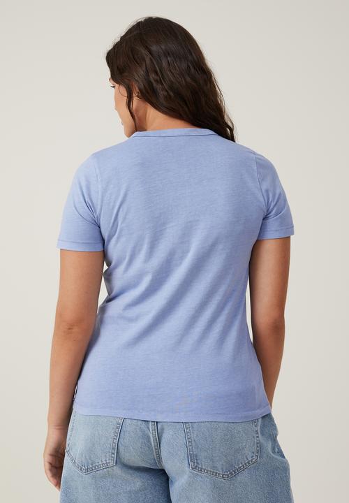 Cotton On - Plus The 91 Classic Organic Tee - Washed Frosted Blue