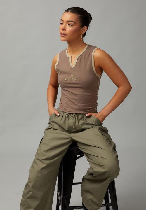 Factorie - Graphic Notch Front Tank  - Mocha/West Coast