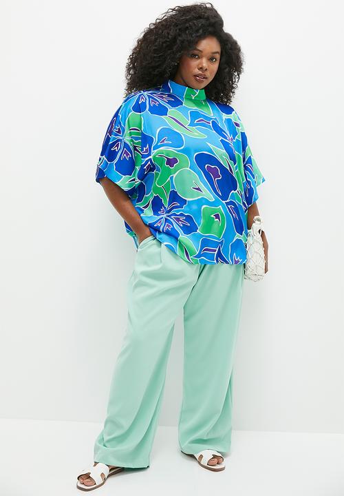 edit - Basic satin shell - blue green print