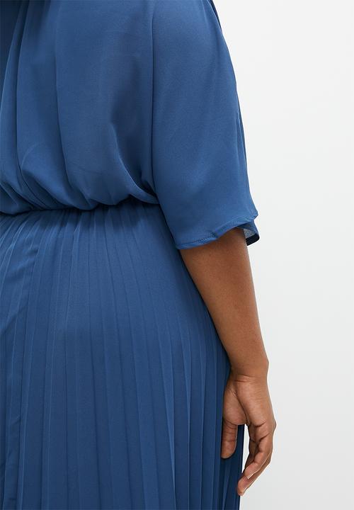 edit - Pleated fit & flare dress - blue