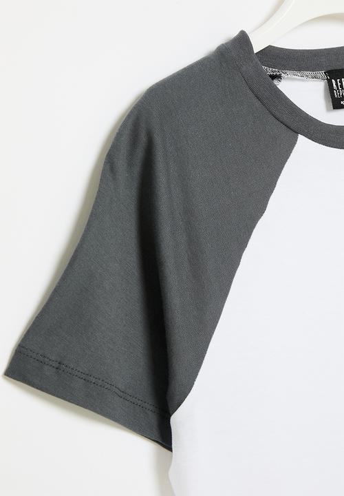 Rebel Republic - Printed tee - holly gun metal/white